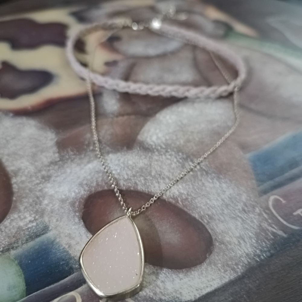 Double necklace with pendant
